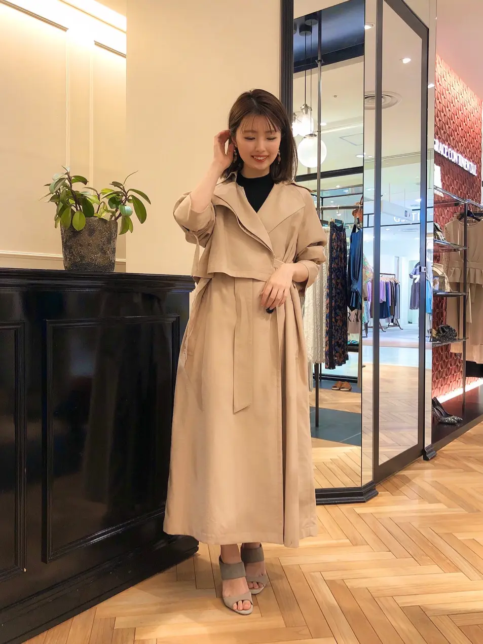 GRACE CONTINENTAL minami コーディネート画像