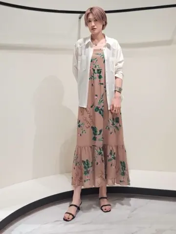 GRACE CONTINENTAL 今野　志保 コーディネート画像