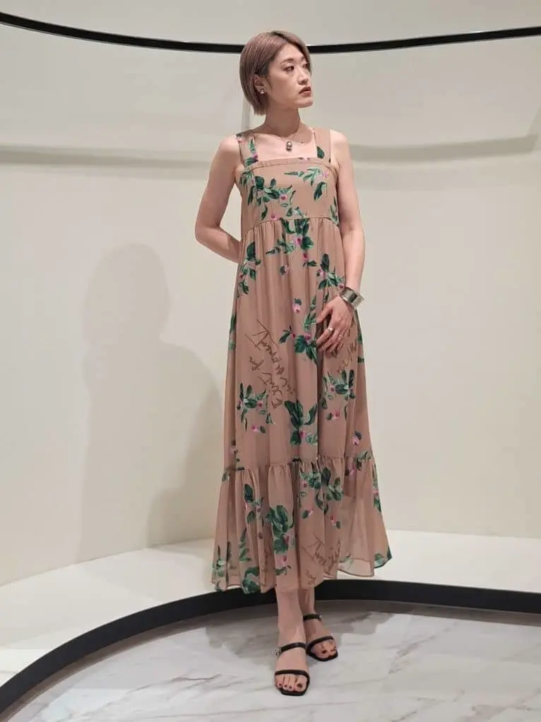 GRACE CONTINENTAL 今野　志保 コーディネート画像