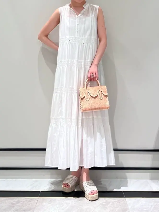 GRACE CONTINENTAL OZAWA コーディネート画像