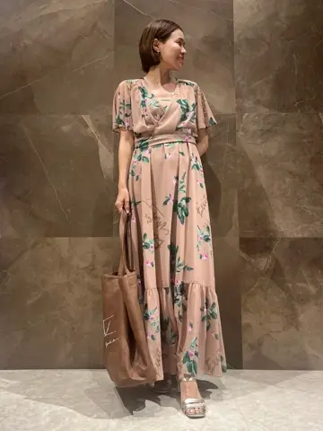 GRACE CONTINENTAL 穐山　香織 コーディネート画像