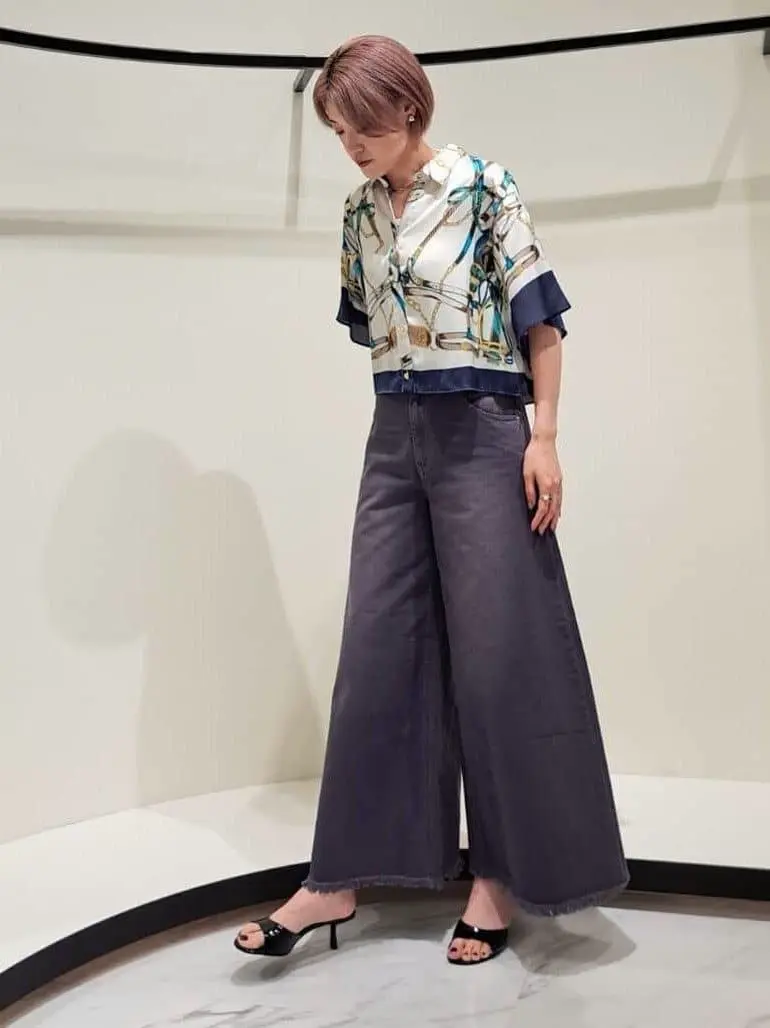 GRACE CONTINENTAL 今野　志保 コーディネート画像