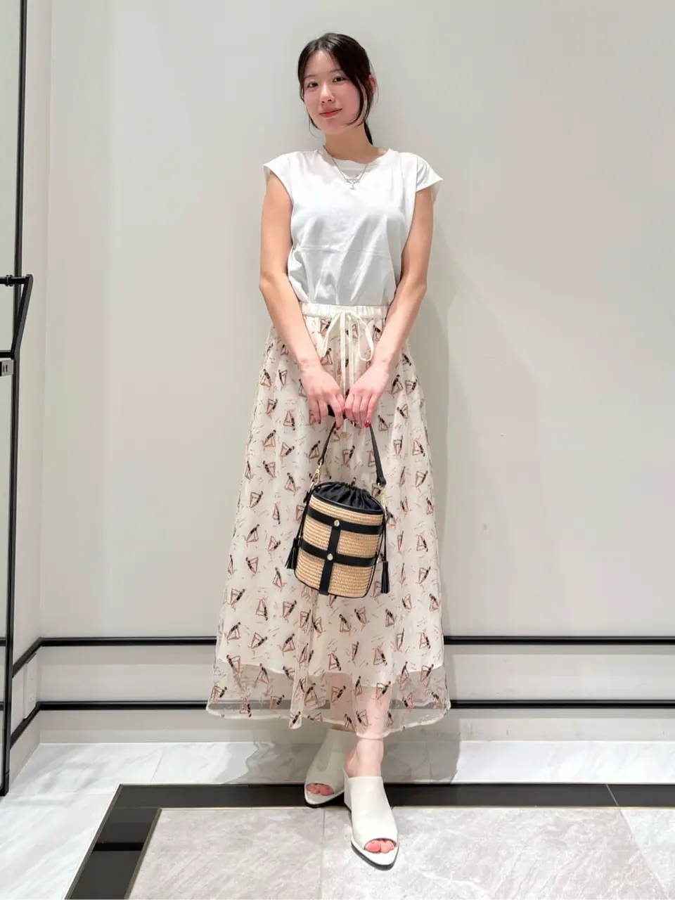 GRACE CONTINENTAL Shiori コーディネート画像