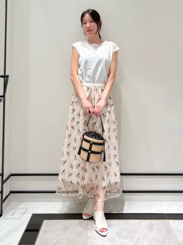 GRACE CONTINENTAL Shiori コーディネート画像