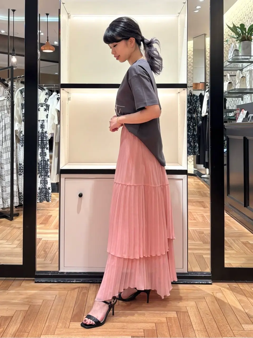 GRACE CONTINENTAL FUKUSHIMA YURIE コーディネート画像