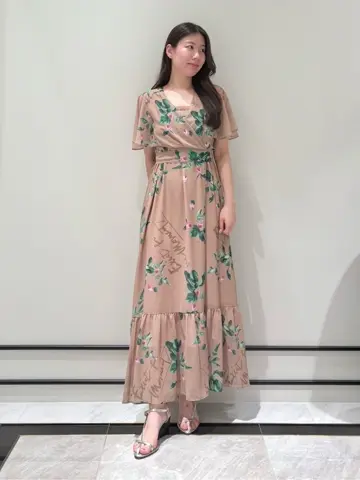 GRACE CONTINENTAL Shiori コーディネート画像