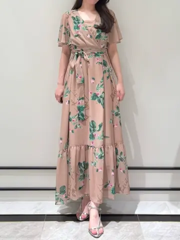 GRACE CONTINENTAL Shiori コーディネート画像