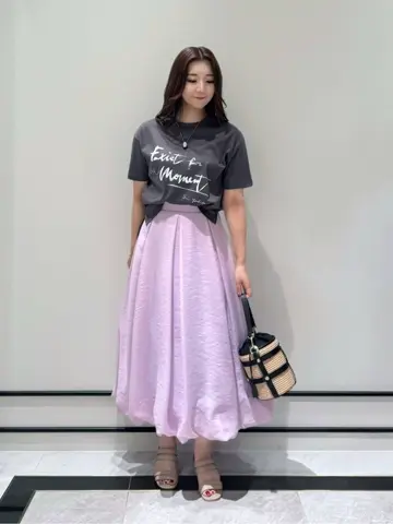 GRACE CONTINENTAL MOMOKO コーディネート画像