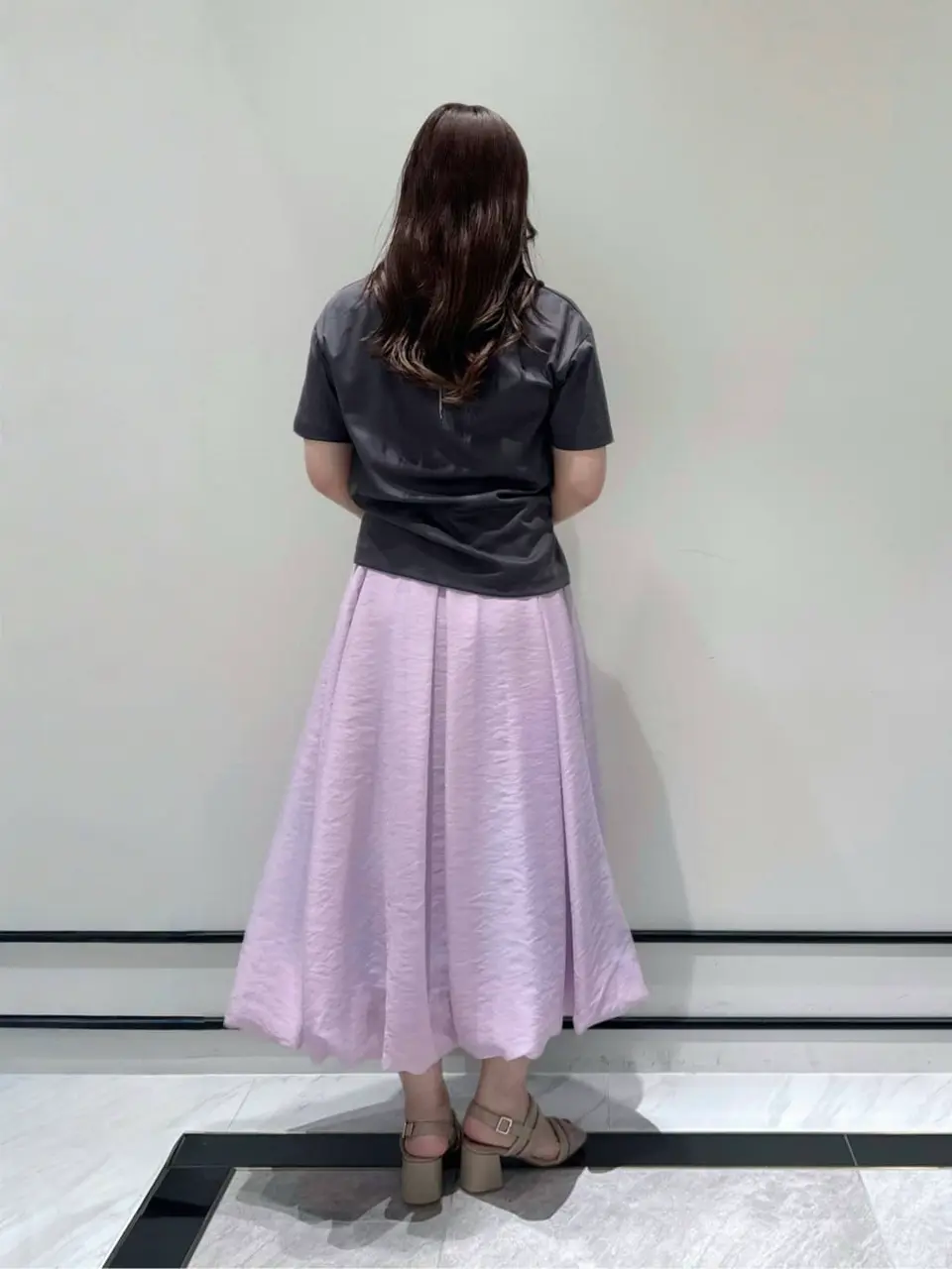 GRACE CONTINENTAL MOMOKO コーディネート画像