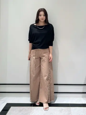 GRACE CONTINENTAL MOMOKO コーディネート画像