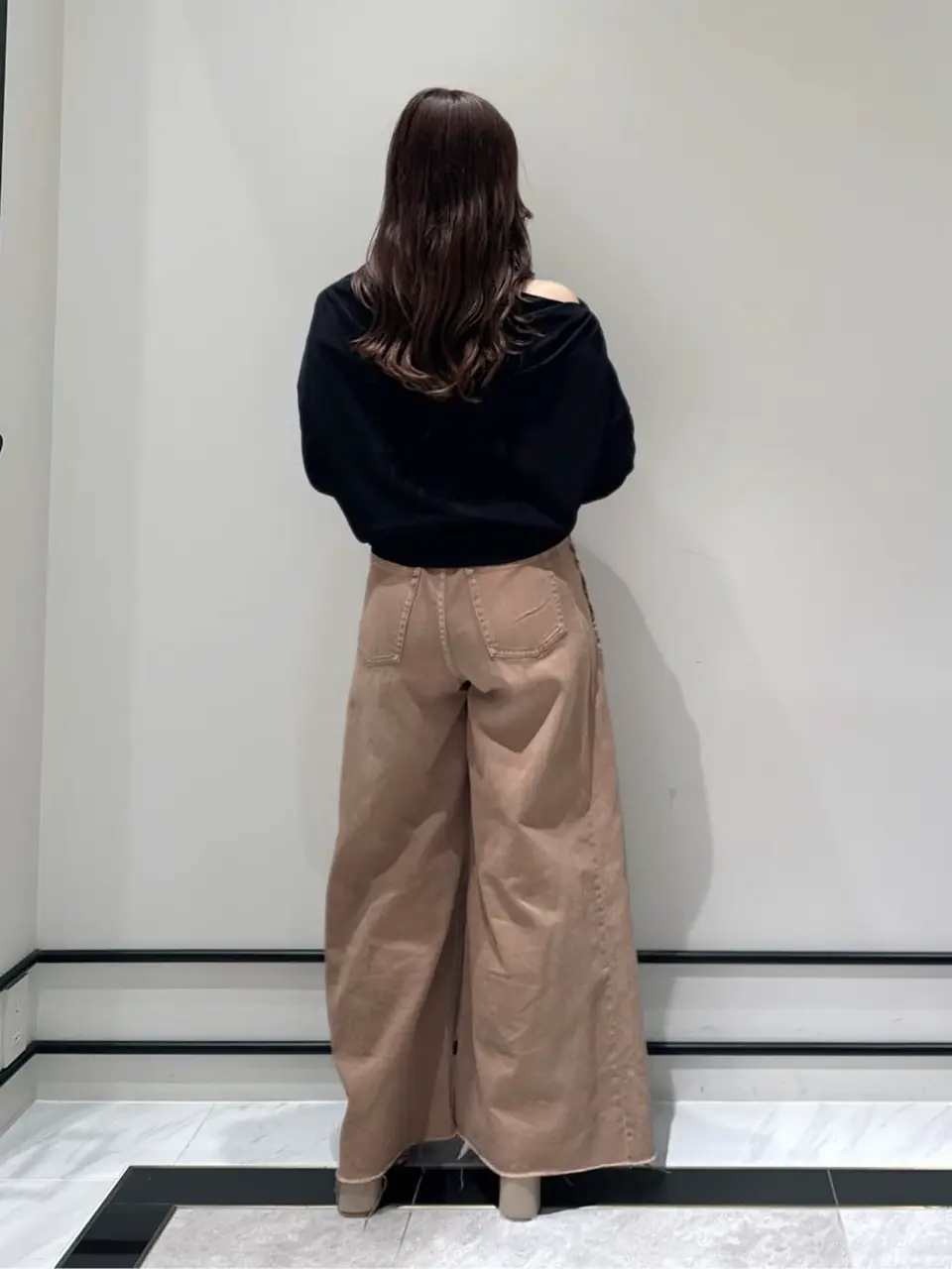 GRACE CONTINENTAL MOMOKO コーディネート画像