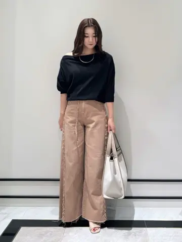 GRACE CONTINENTAL MOMOKO コーディネート画像