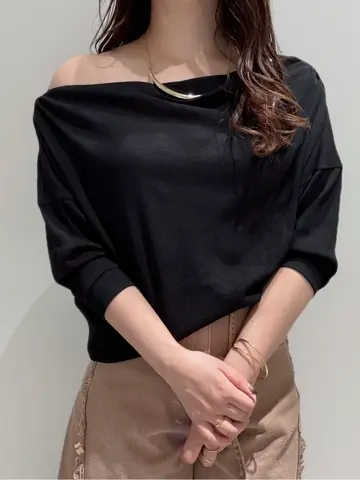 GRACE CONTINENTAL MOMOKO コーディネート画像