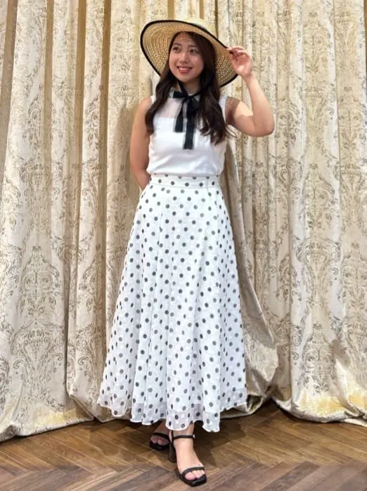 GRACE CONTINENTAL HIGASHIGAWA.R コーディネート画像