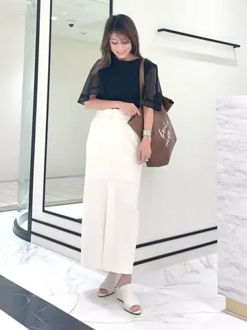 GRACE CONTINENTAL yukimi yonee コーディネート画像