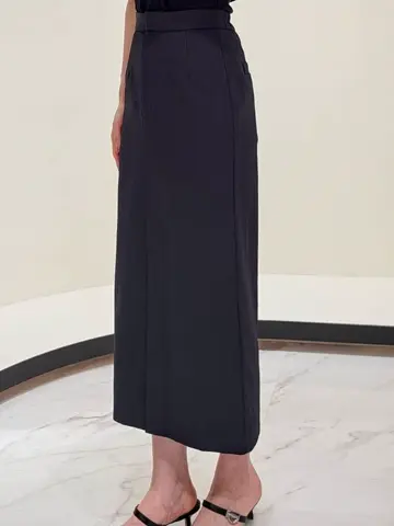 GRACE CONTINENTAL 今野　志保 コーディネート画像