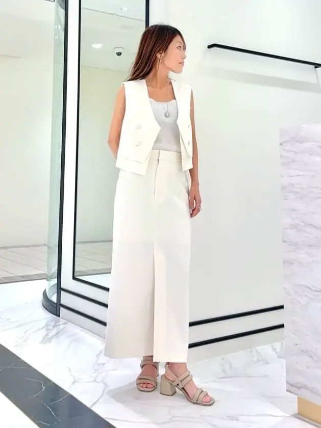 GRACE CONTINENTAL yukimi yonee コーディネート画像