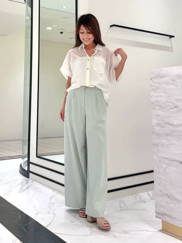 GRACE CONTINENTAL yukimi yonee コーディネート画像