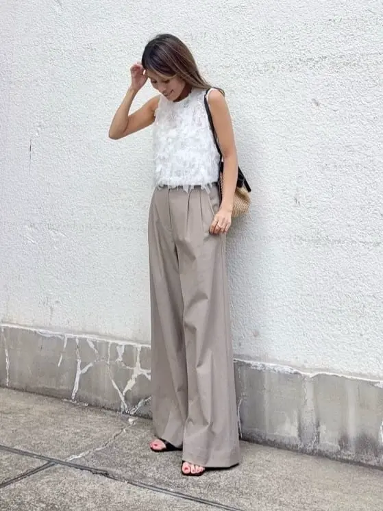 GRACE CONTINENTAL yukimi yonee コーディネート画像