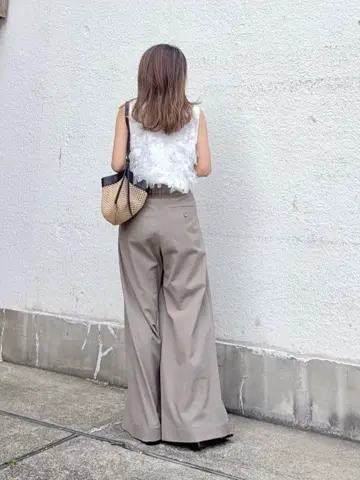 GRACE CONTINENTAL yukimi yonee コーディネート画像