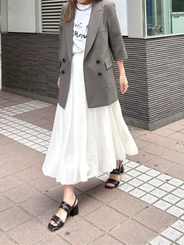 GRACE CONTINENTAL yukimi yonee コーディネート画像