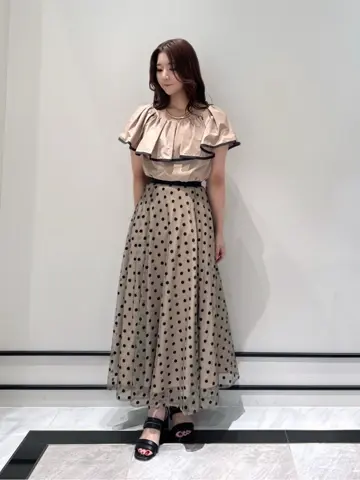 GRACE CONTINENTAL MOMOKO コーディネート画像