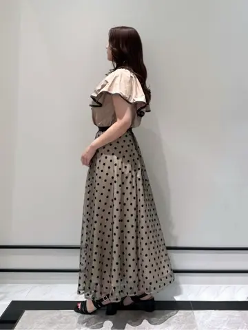 GRACE CONTINENTAL MOMOKO コーディネート画像