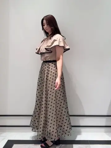 GRACE CONTINENTAL MOMOKO コーディネート画像