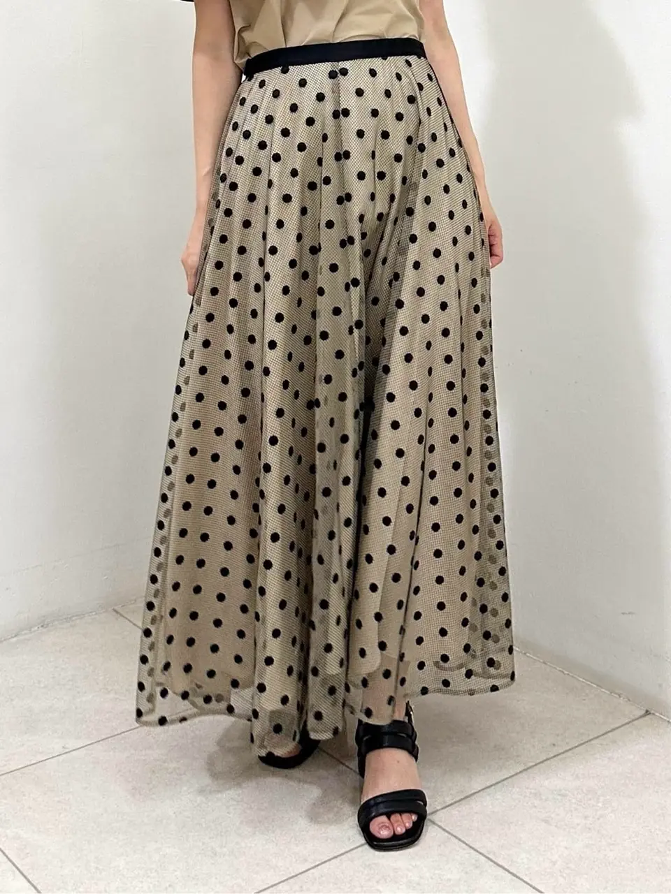 GRACE CONTINENTAL MORITA AI コーディネート画像