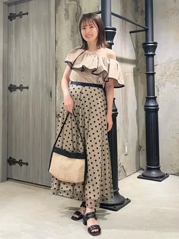 GRACE CONTINENTAL minami コーディネート画像