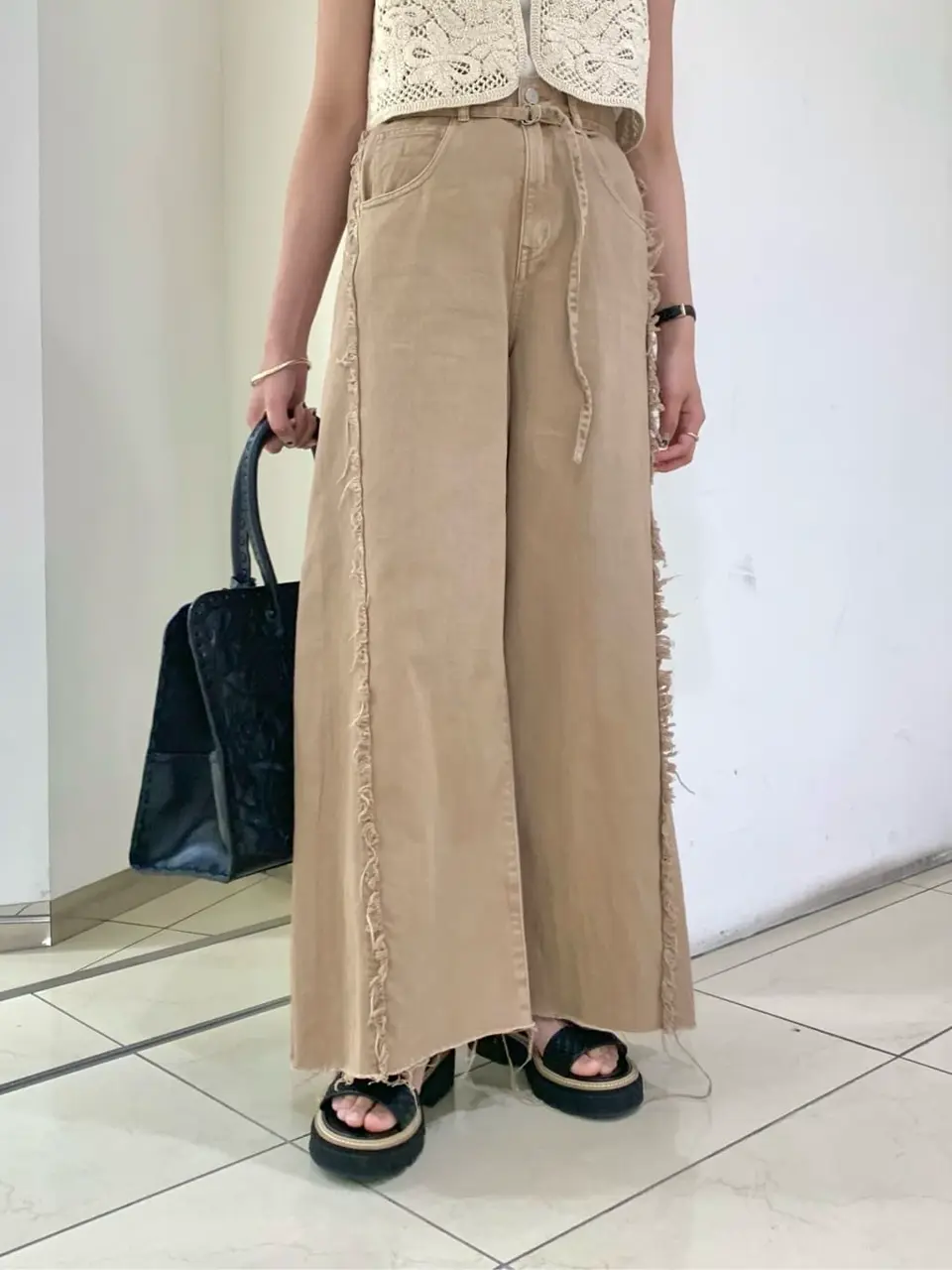 GRACE CONTINENTAL haruka iwasaki コーディネート画像