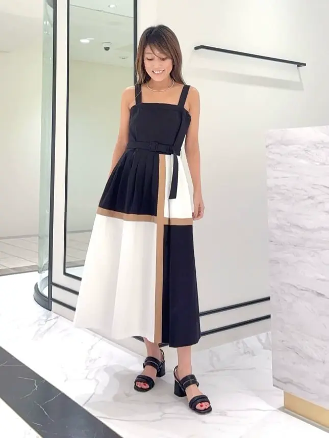 GRACE CONTINENTAL yukimi yonee コーディネート画像