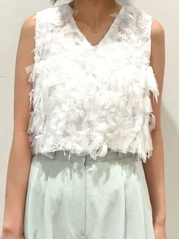 GRACE CONTINENTAL yoshi コーディネート画像