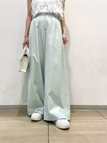 GRACE CONTINENTAL yoshi コーディネート画像