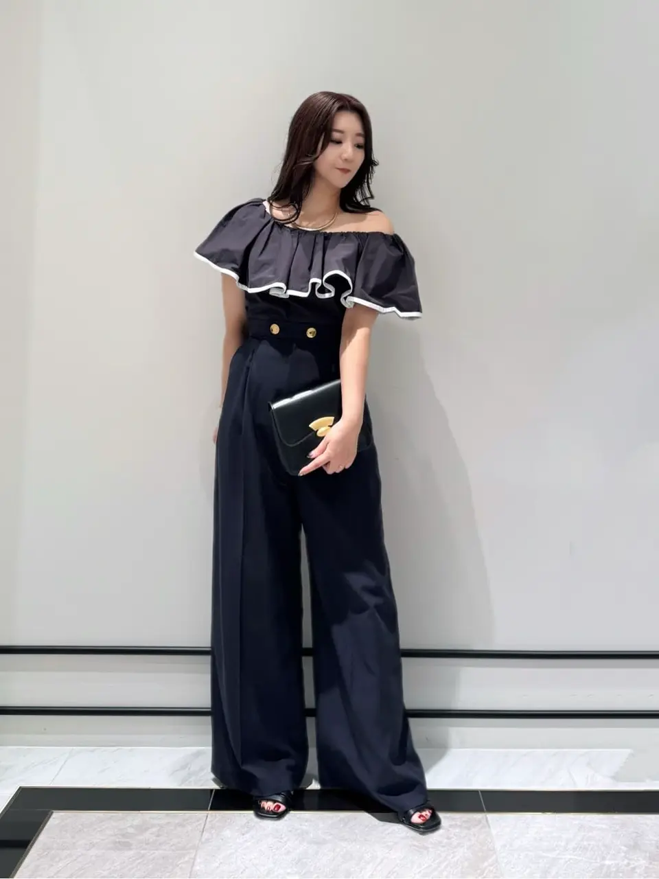 GRACE CONTINENTAL MOMOKO コーディネート画像