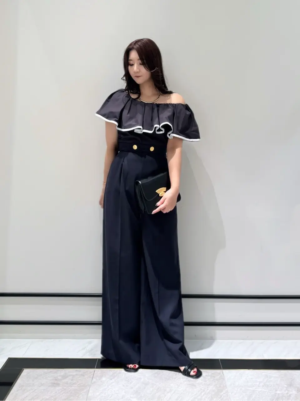 GRACE CONTINENTAL MOMOKO コーディネート画像