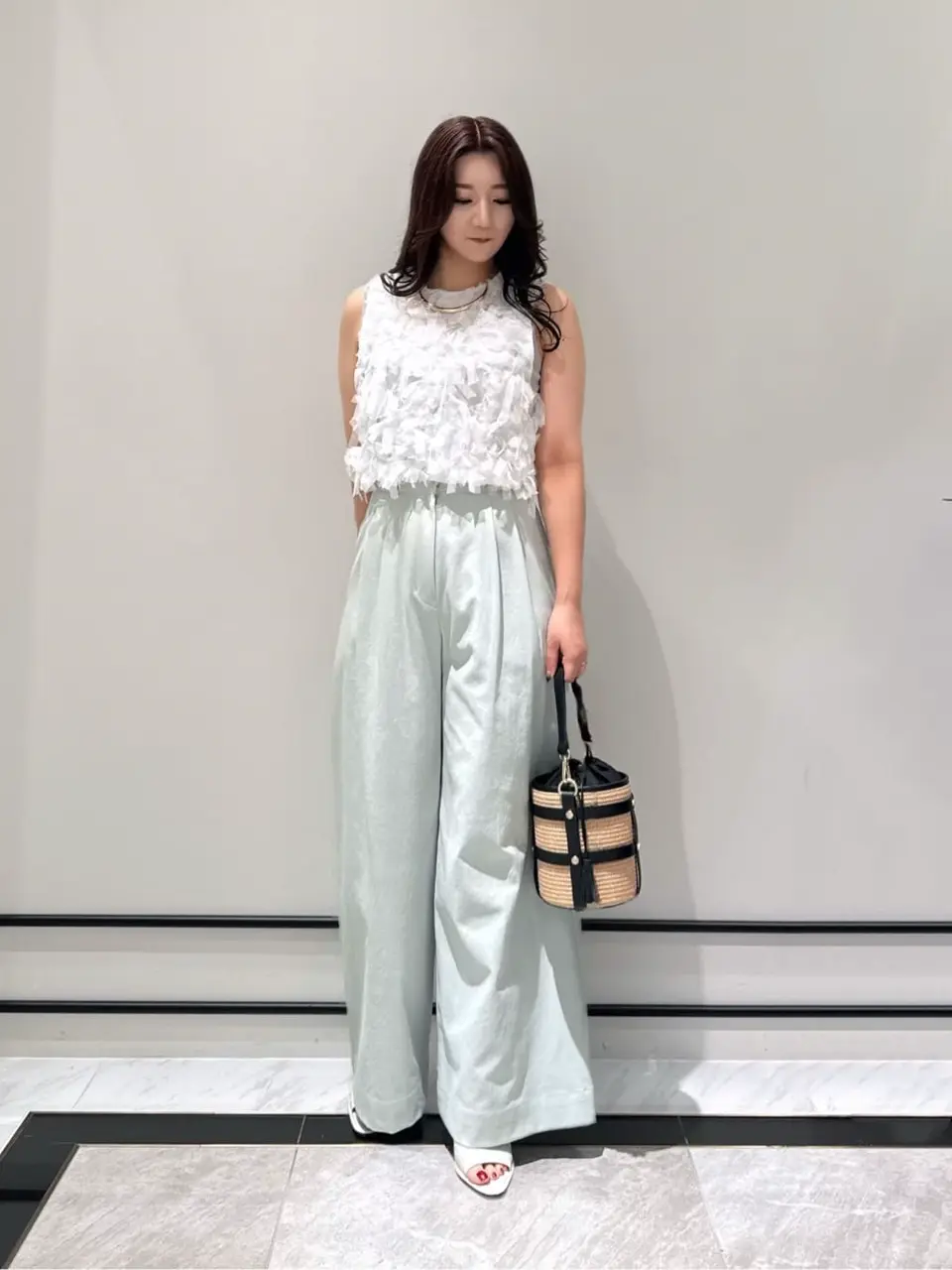 GRACE CONTINENTAL MOMOKO コーディネート画像