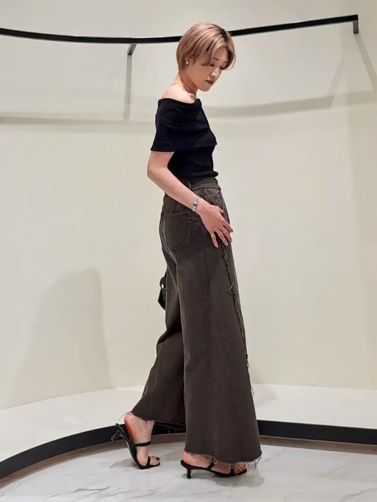 GRACE CONTINENTAL 今野　志保 コーディネート画像