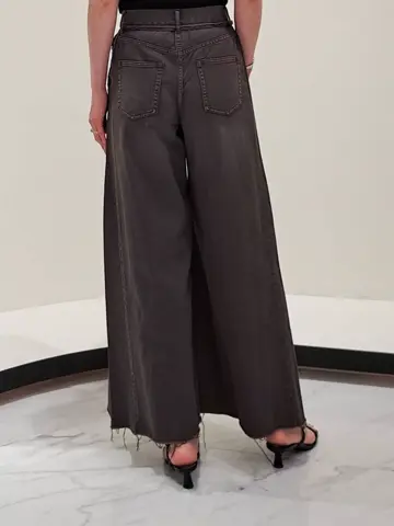 GRACE CONTINENTAL 今野　志保 コーディネート画像