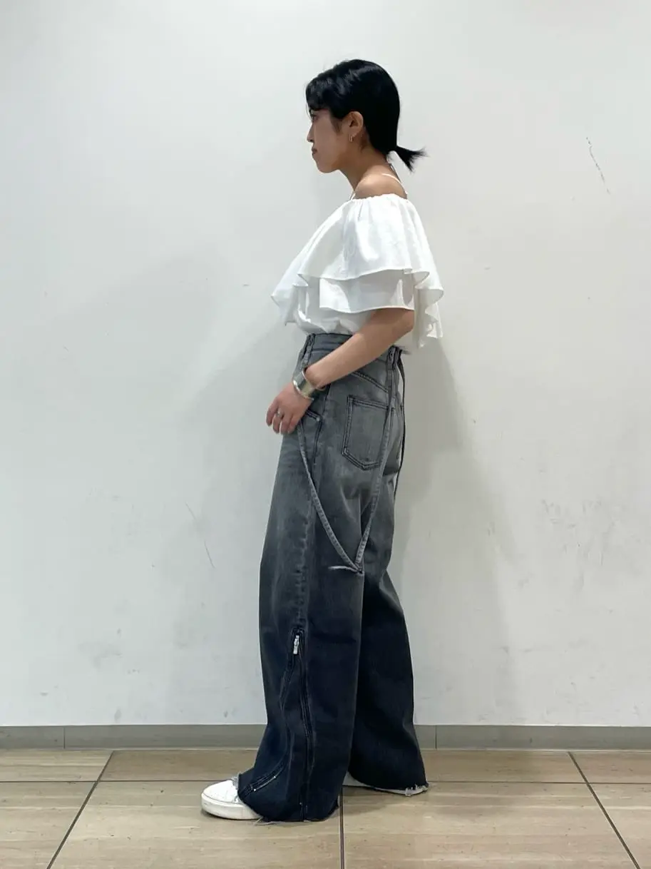 GRACE CONTINENTAL yoshi コーディネート画像