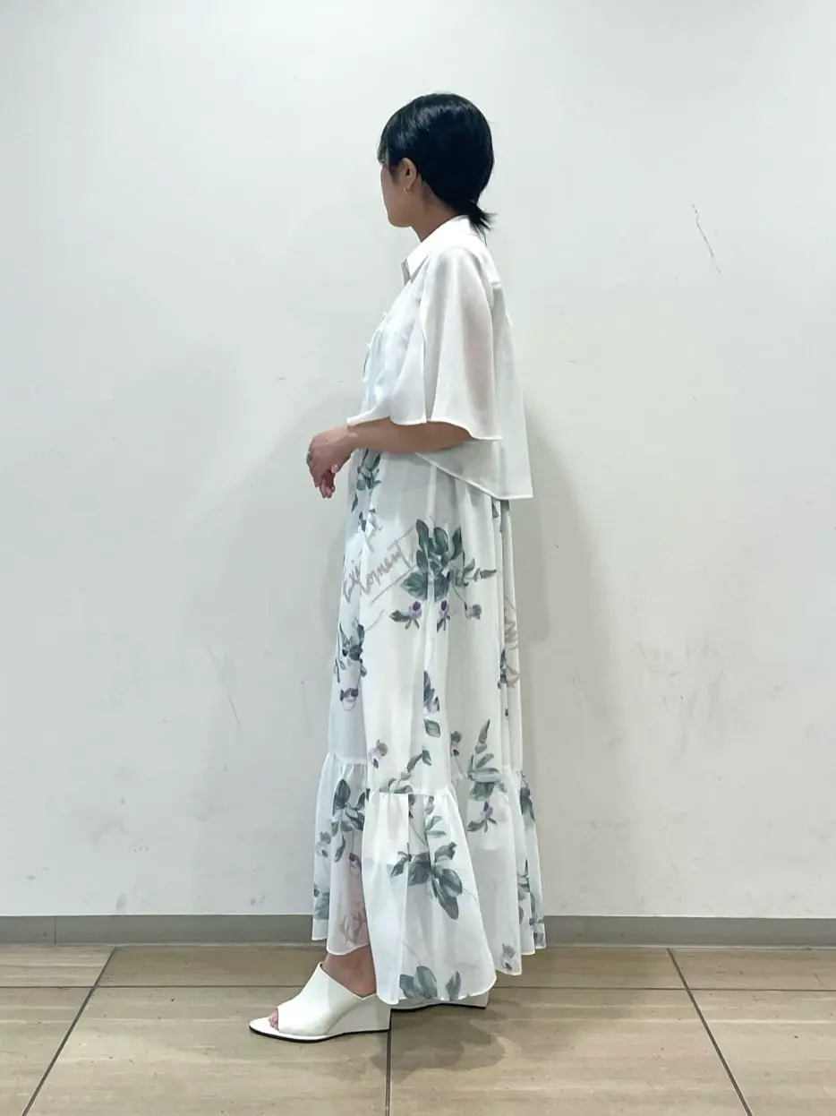 GRACE CONTINENTAL yoshi コーディネート画像