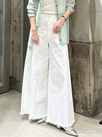 GRACE CONTINENTAL 志田　悠 コーディネート画像