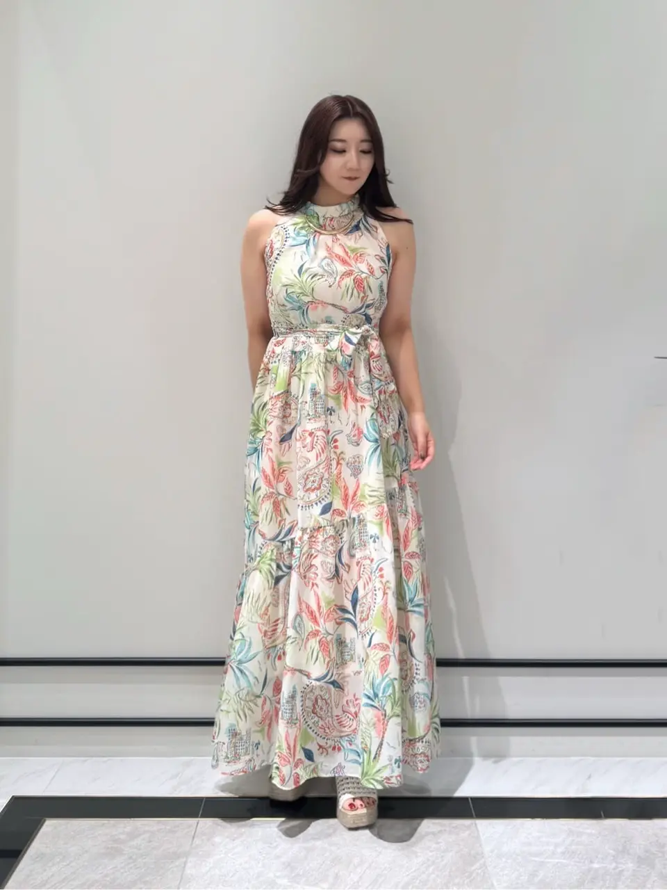 GRACE CONTINENTAL MOMOKO コーディネート画像