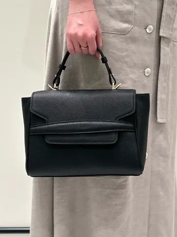 GRACE CONTINENTAL Taura コーディネート画像