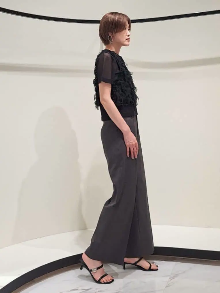 GRACE CONTINENTAL 今野　志保 コーディネート画像