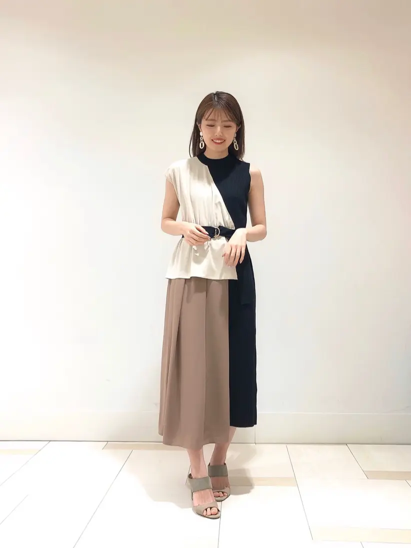 GRACE CONTINENTAL minami コーディネート画像