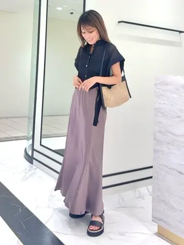 GRACE CONTINENTAL yukimi yonee コーディネート画像