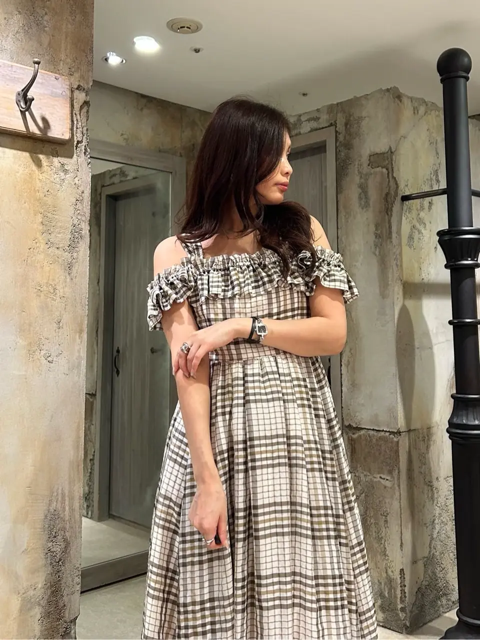 GRACE CONTINENTAL 志田　悠 コーディネート画像