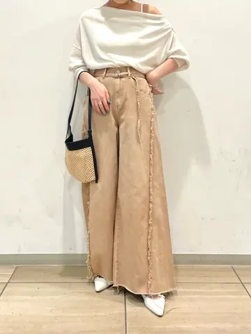 GRACE CONTINENTAL yoshi コーディネート画像