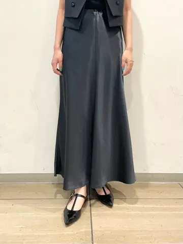 GRACE CONTINENTAL yoshi コーディネート画像